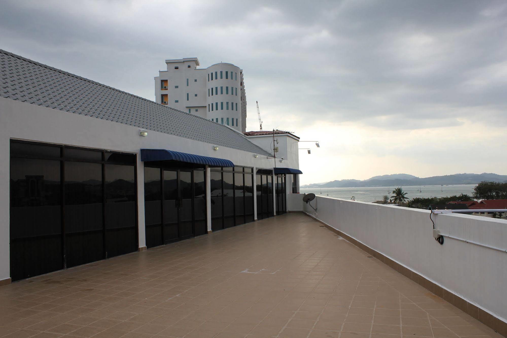 Langkawi Baron Hotel Kuah Zewnętrze zdjęcie