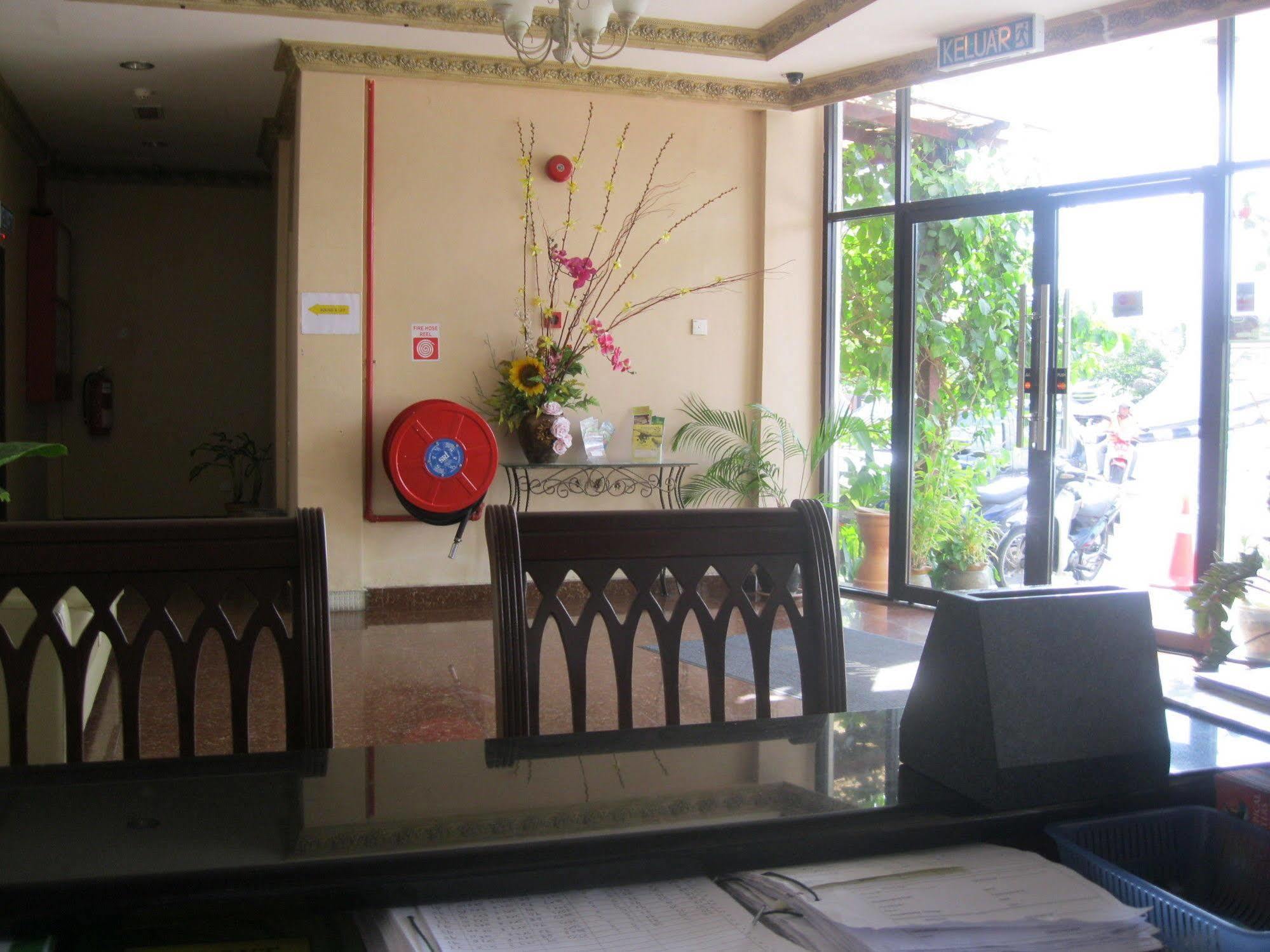 Langkawi Baron Hotel Kuah Zewnętrze zdjęcie